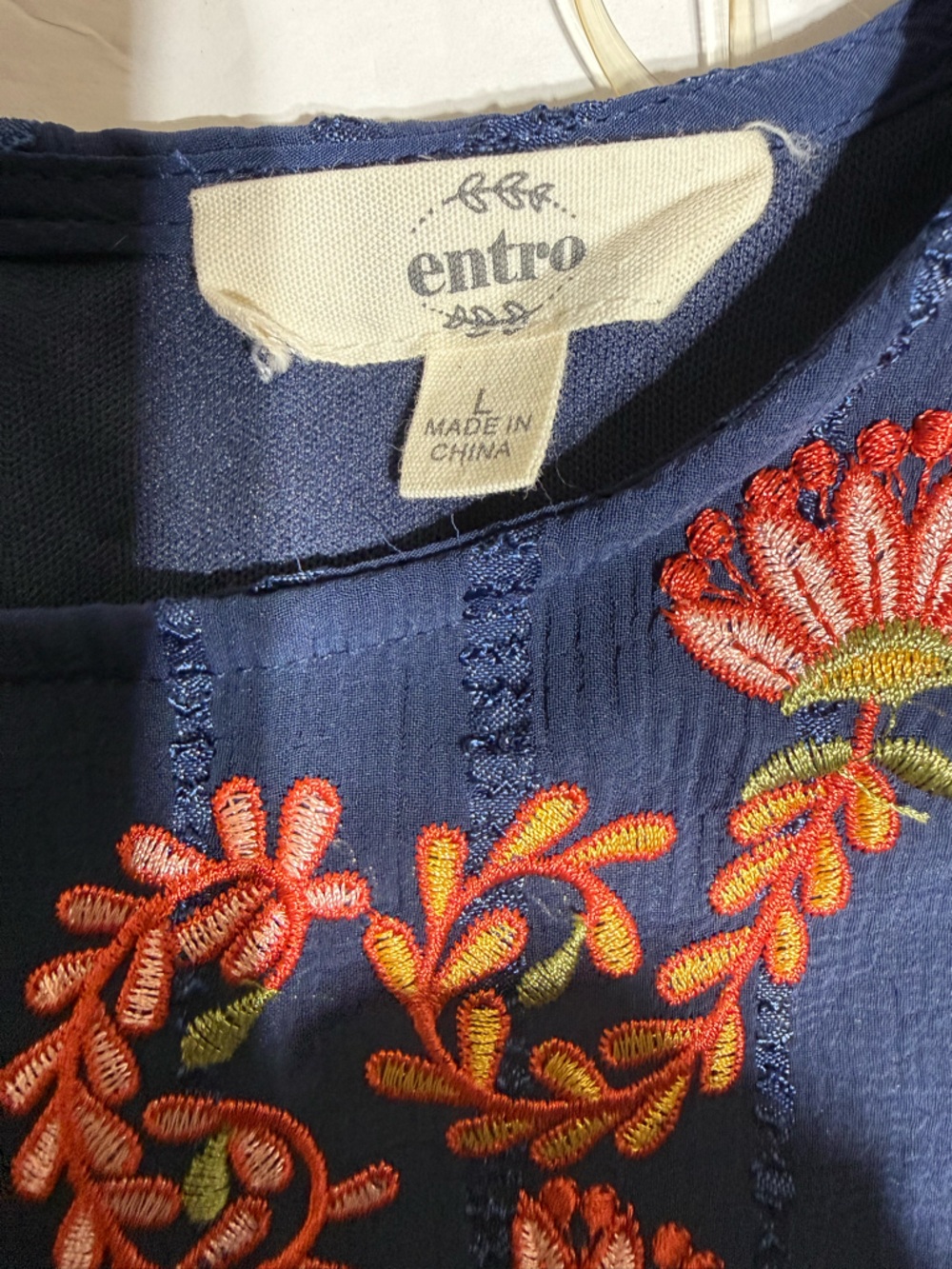 entro Navy Floral Embroidered Tiered Dress Size Large - Picture 10 of 12